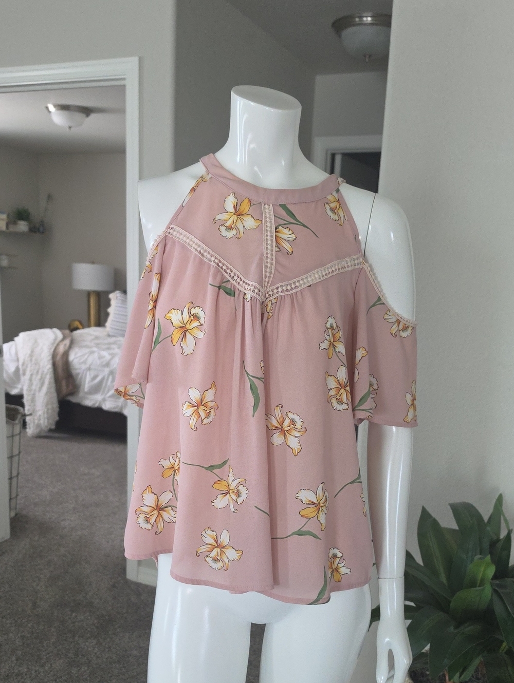 Sienna Sky Pink Floral Cold-Shoulder Halter Blouse